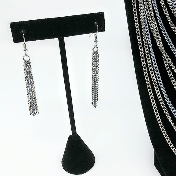 7 Piece Silver and Blue Toned Ensemble - Picture 3 of 4